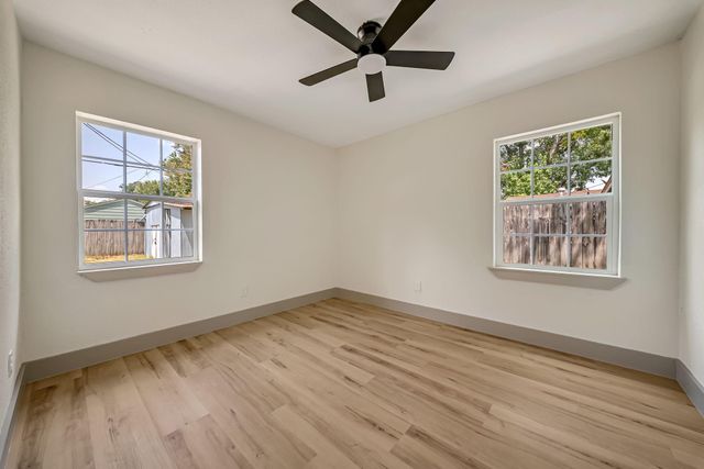 6638 Thornwall Street, Houston, TX 77092