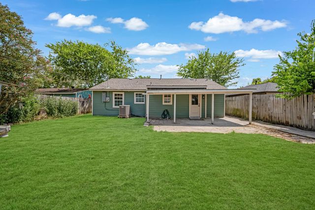 6638 Thornwall Street, Houston, TX 77092