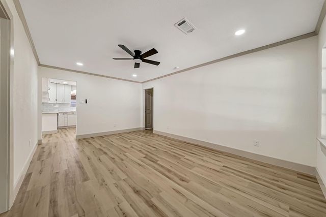6638 Thornwall Street, Houston, TX 77092