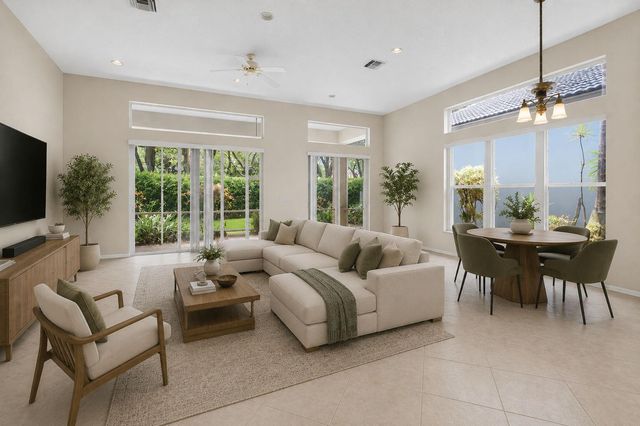 10060 Armani Drive, Boynton Beach, FL 33437