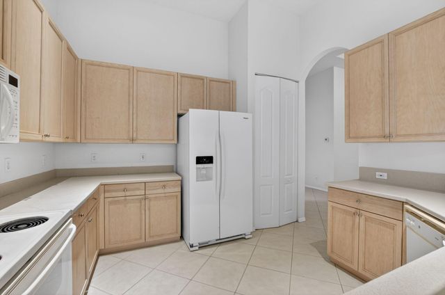 10060 Armani Drive, Boynton Beach, FL 33437