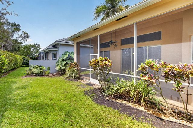 10060 Armani Drive, Boynton Beach, FL 33437