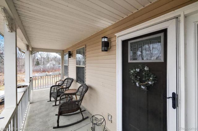 10129 Walnut Shores Drive, Tyrone Township, MI 48430