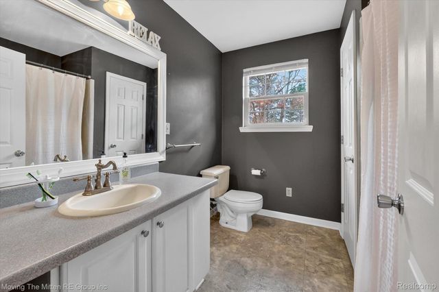 10129 Walnut Shores Drive, Tyrone Township, MI 48430