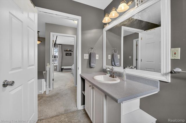 10129 Walnut Shores Drive, Tyrone Township, MI 48430