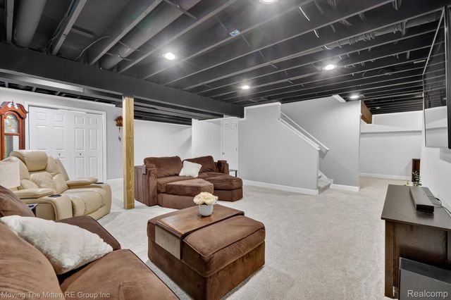 10129 Walnut Shores Drive, Tyrone Township, MI 48430