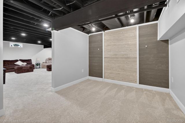 10129 Walnut Shores Drive, Tyrone Township, MI 48430