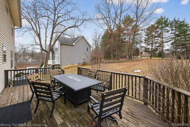 10129 Walnut Shores Drive, Tyrone Township, MI 48430