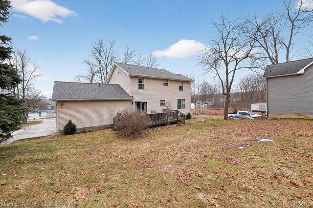 10129 Walnut Shores Drive, Tyrone Township, MI 48430