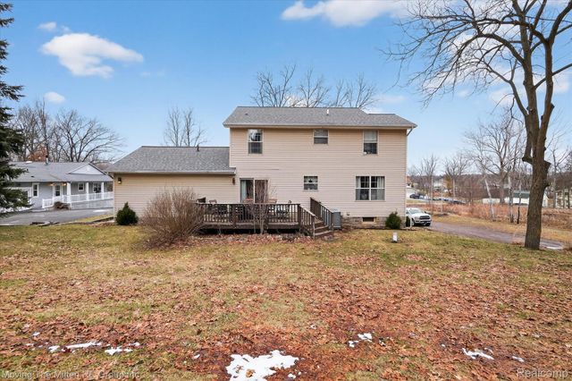 10129 Walnut Shores Drive, Tyrone Township, MI 48430
