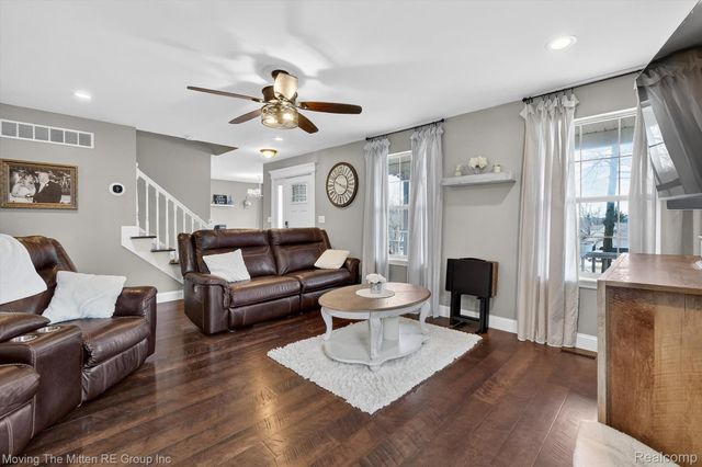 10129 Walnut Shores Drive, Tyrone Township, MI 48430