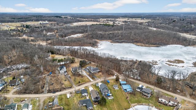 10129 Walnut Shores Drive, Tyrone Township, MI 48430