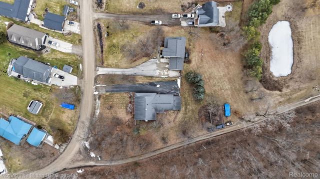 10129 Walnut Shores Drive, Tyrone Township, MI 48430