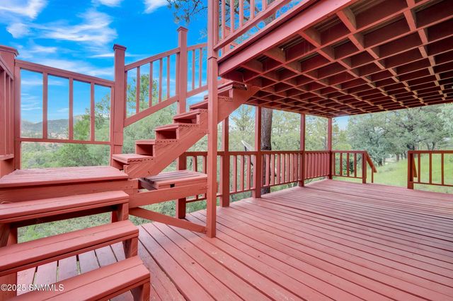 31 Mulberry Drive, Lake Roberts, NM 88061