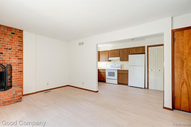 87 Forthton Drive, Troy, MI 48084