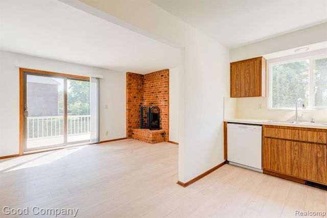 87 Forthton Drive, Troy, MI 48084