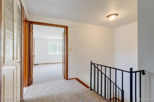 87 Forthton Drive, Troy, MI 48084
