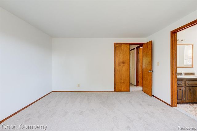 87 Forthton Drive, Troy, MI 48084