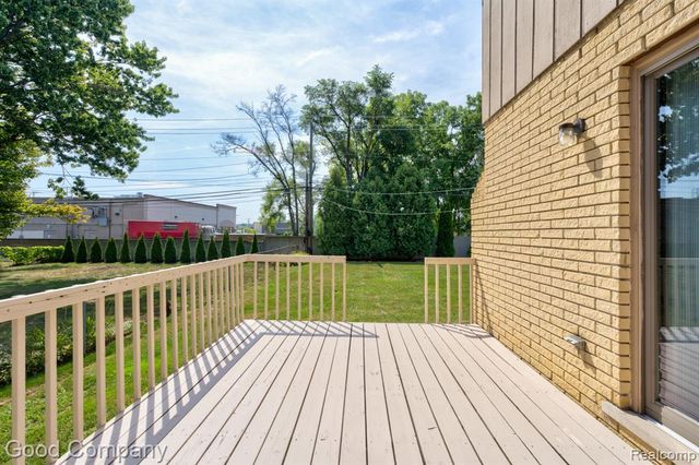87 Forthton Drive, Troy, MI 48084