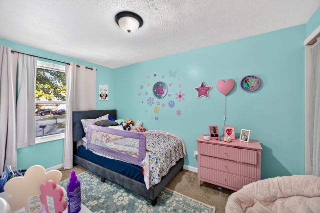 6194 Ridewood Court, Burlington, KY 41005
