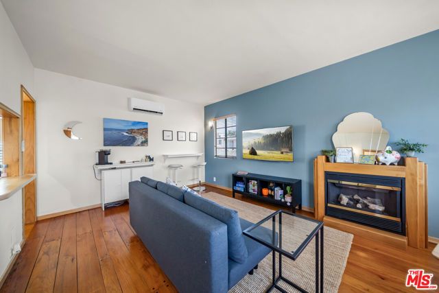 3121 W 3rd Street, Los Angeles, CA 90020