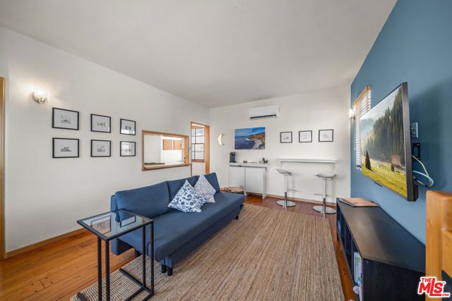 3121 W 3rd Street, Los Angeles, CA 90020