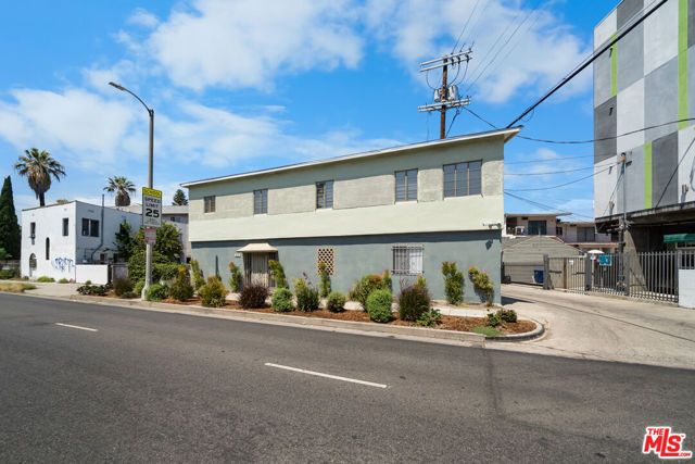 3121 W 3rd Street, Los Angeles, CA 90020