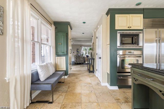 9566 8th Bay ST, Norfolk, VA 23518