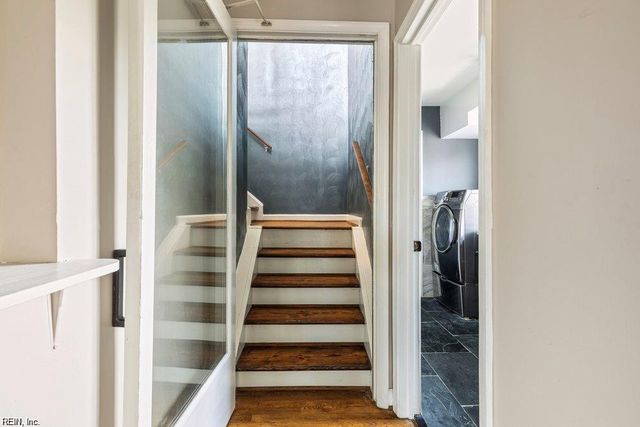 9566 8th Bay ST, Norfolk, VA 23518