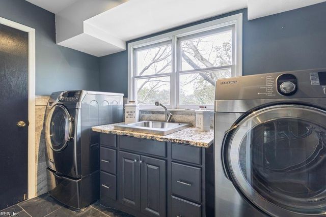 9566 8th Bay ST, Norfolk, VA 23518