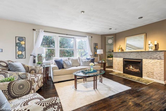 9566 8th Bay ST, Norfolk, VA 23518