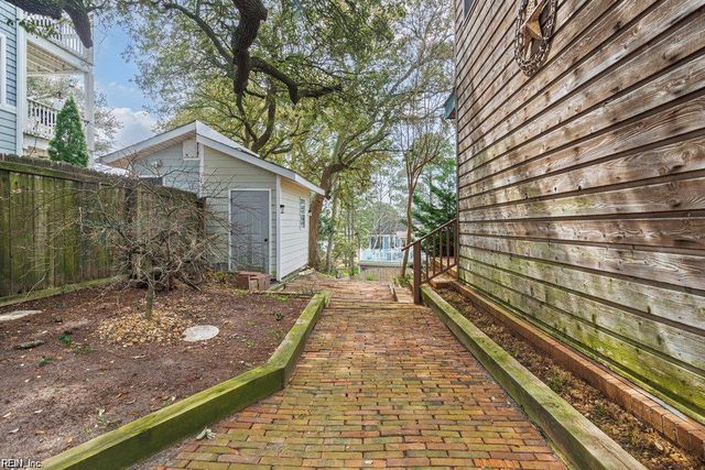 9566 8th Bay ST, Norfolk, VA 23518