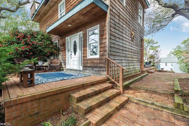 9566 8th Bay ST, Norfolk, VA 23518