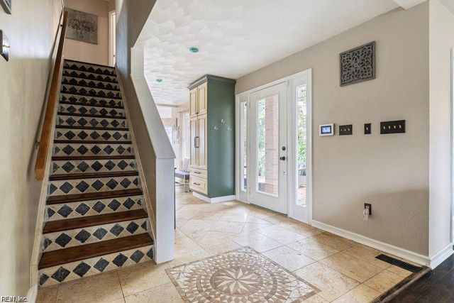 9566 8th Bay ST, Norfolk, VA 23518