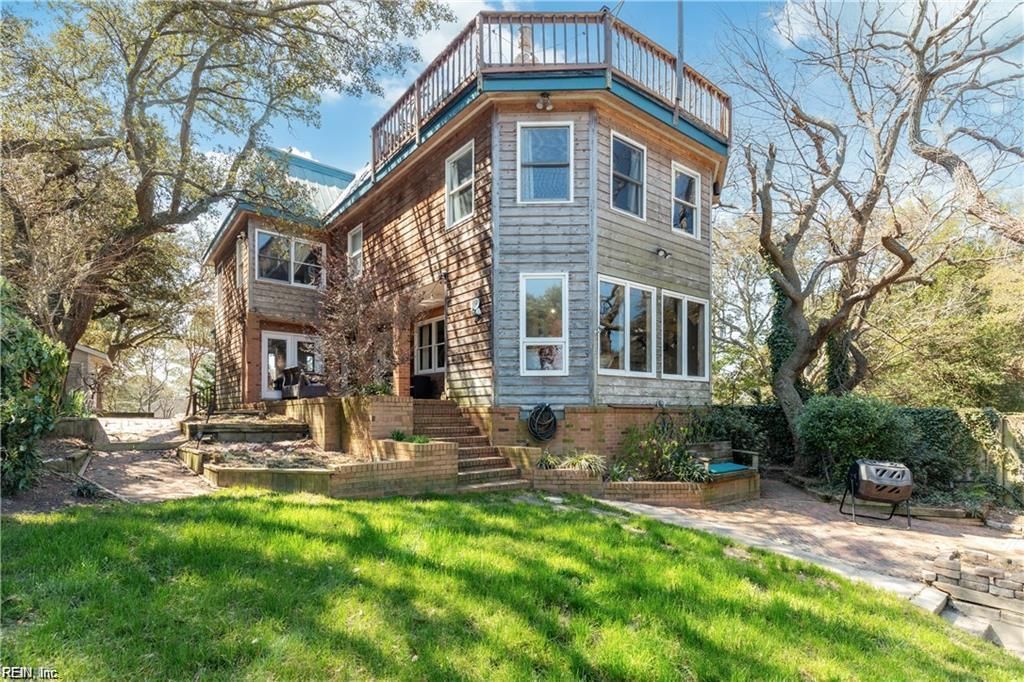 9566 8th Bay ST, Norfolk, VA 23518