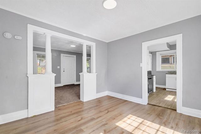 5137 Saint Clair Street, Detroit, MI 48213