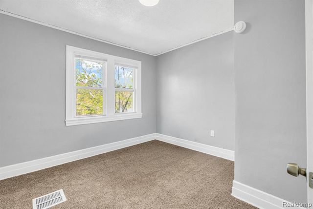 5137 Saint Clair Street, Detroit, MI 48213