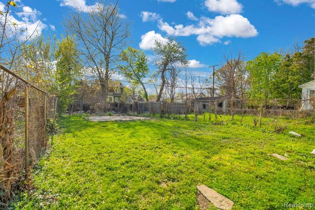 5137 Saint Clair Street, Detroit, MI 48213
