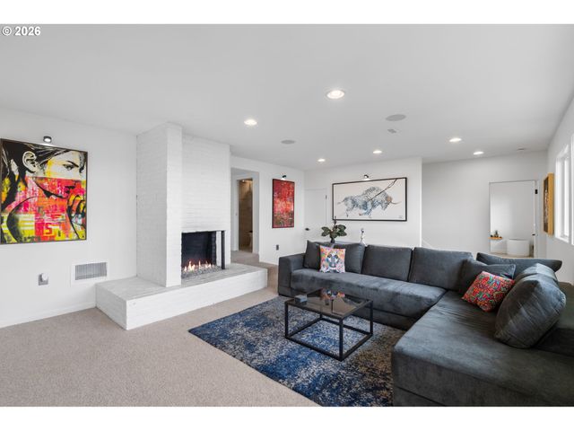 3065 Nw Rio Vista Ter, Portland, OR 97210