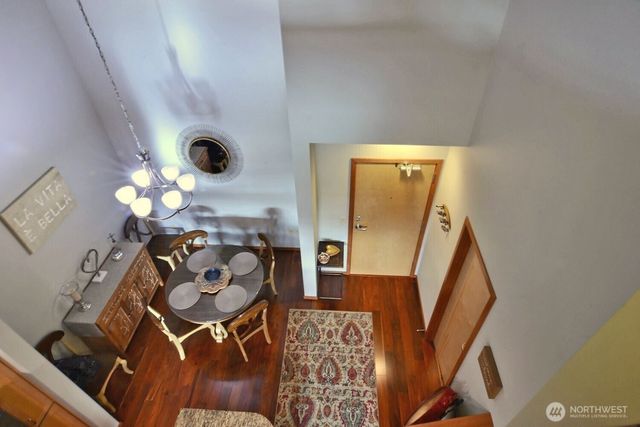 210 W Pioneer #313, Puyallup, WA 98371