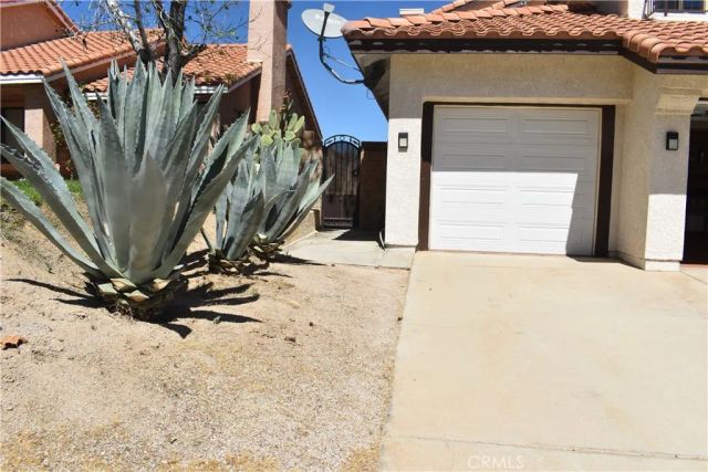 325 Rainbow, Palmdale, CA 93551