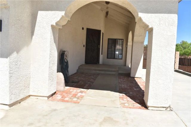 325 Rainbow, Palmdale, CA 93551