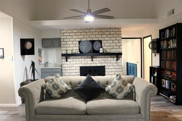 11322 Sagewillow Lane, Houston, TX 77089
