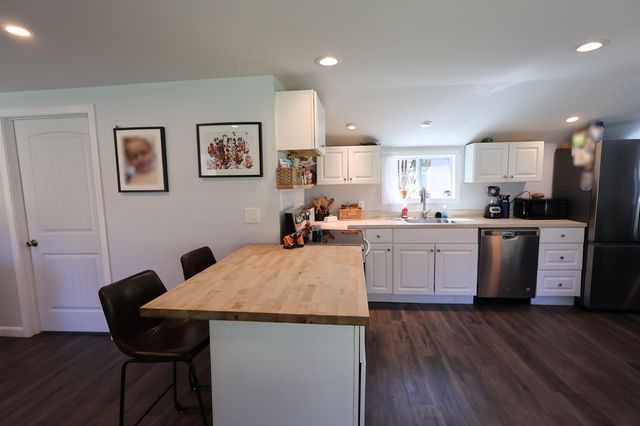1013 Jericho Road, Hartford, VT 05001