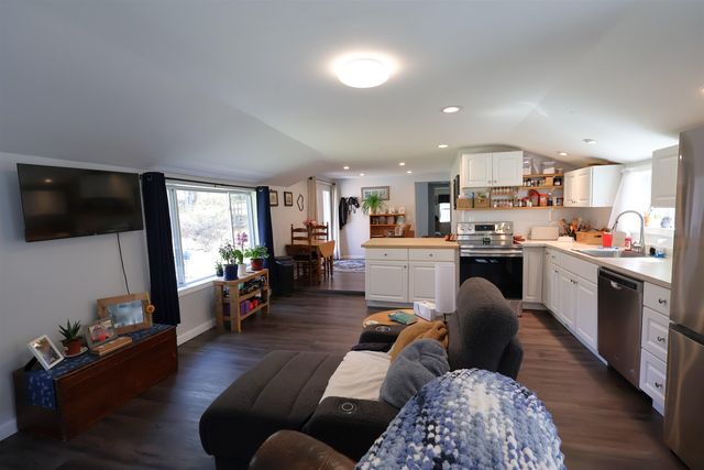 1013 Jericho Road, Hartford, VT 05001