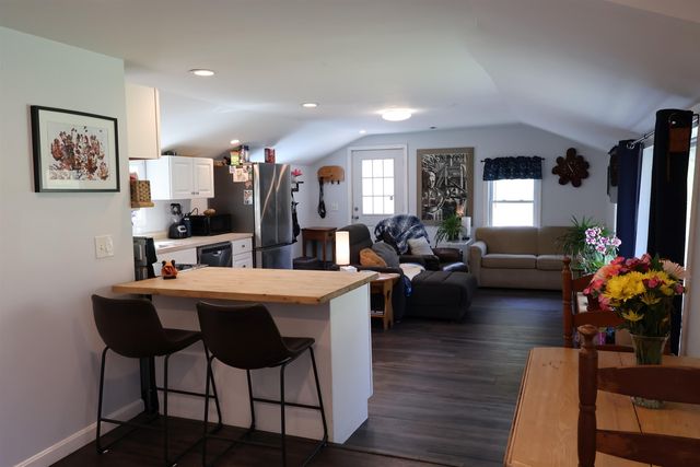 1013 Jericho Road, Hartford, VT 05001
