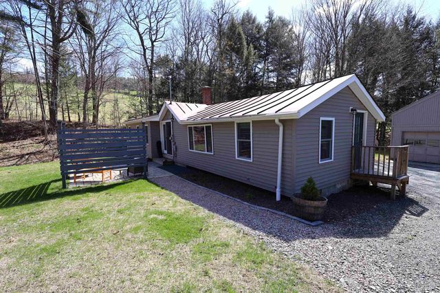 1013 Jericho Road, Hartford, VT 05001