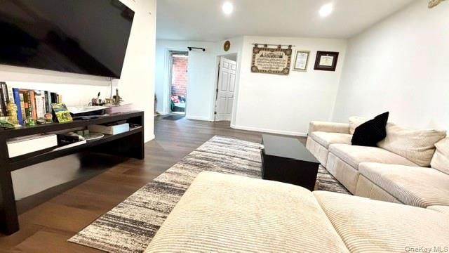20 Wendell Street C39, Hempstead, NY 11550