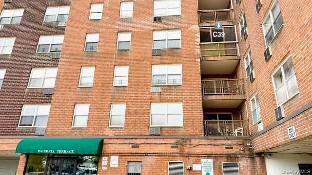 20 Wendell Street C39, Hempstead, NY 11550