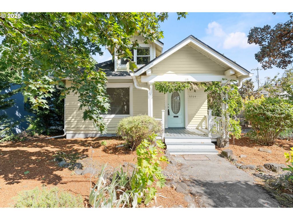 5704 N GREELEY Ave, Portland, OR 97217